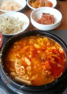 アムステルダムの韓国料理の韓国館のスンドゥブ