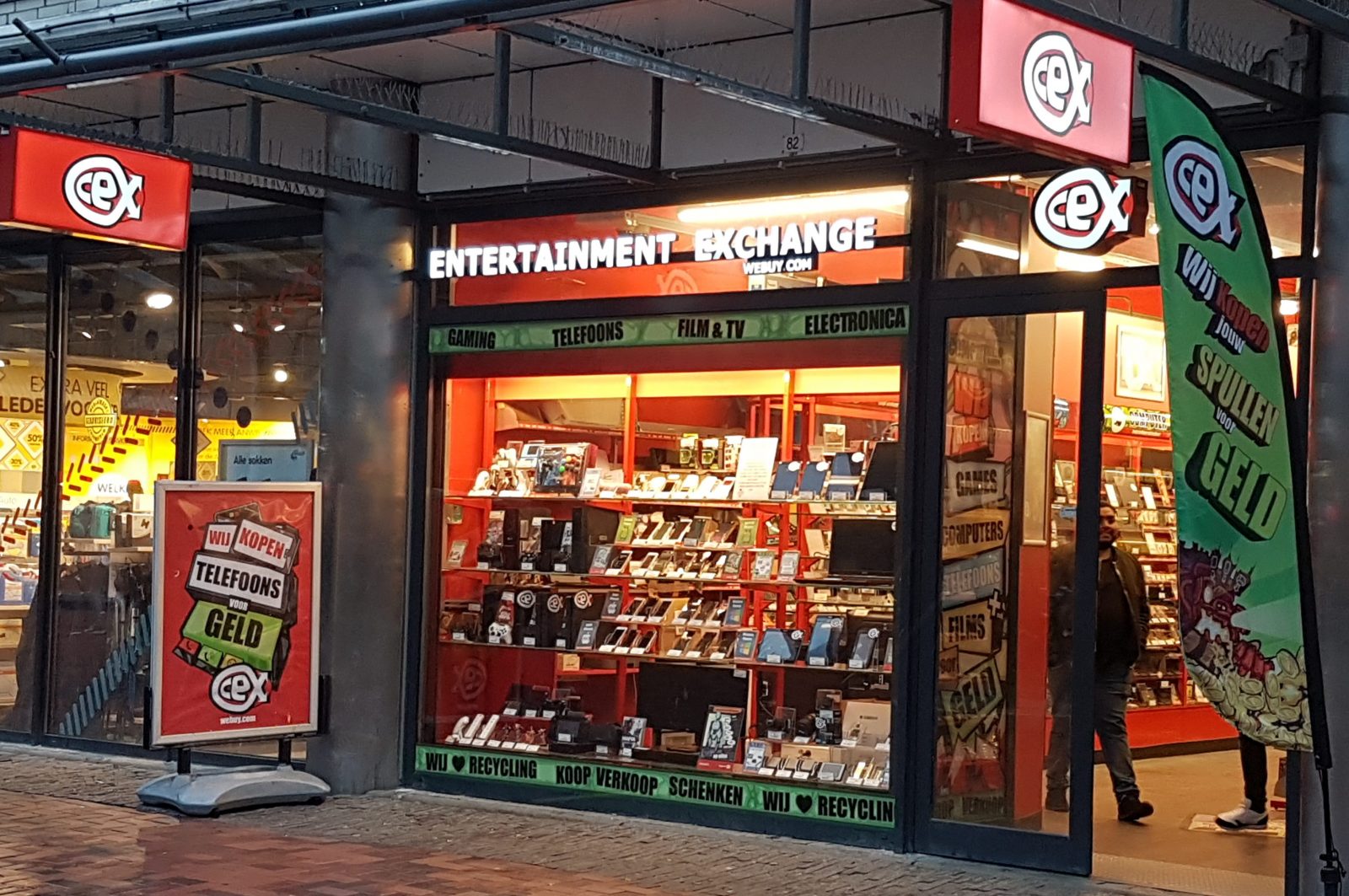 オランダのセカンドハンド携帯電話ショップ