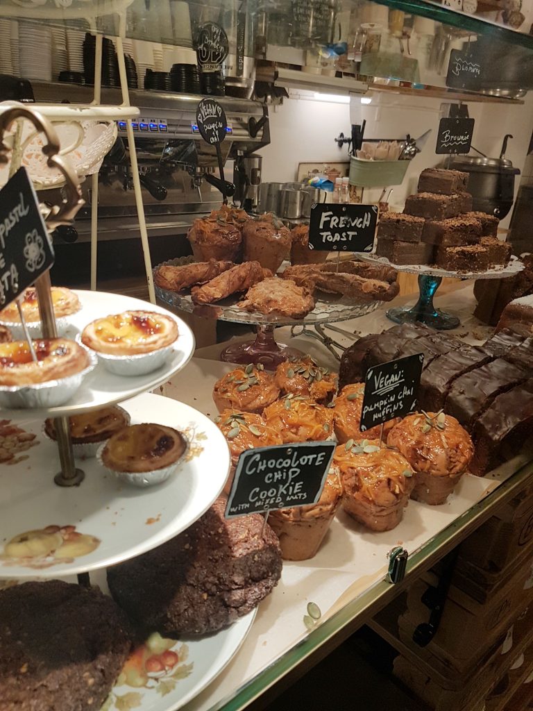 アムステルダムのカフェのケーキ