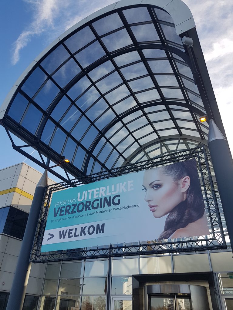 オランダの美容イベントの入り口