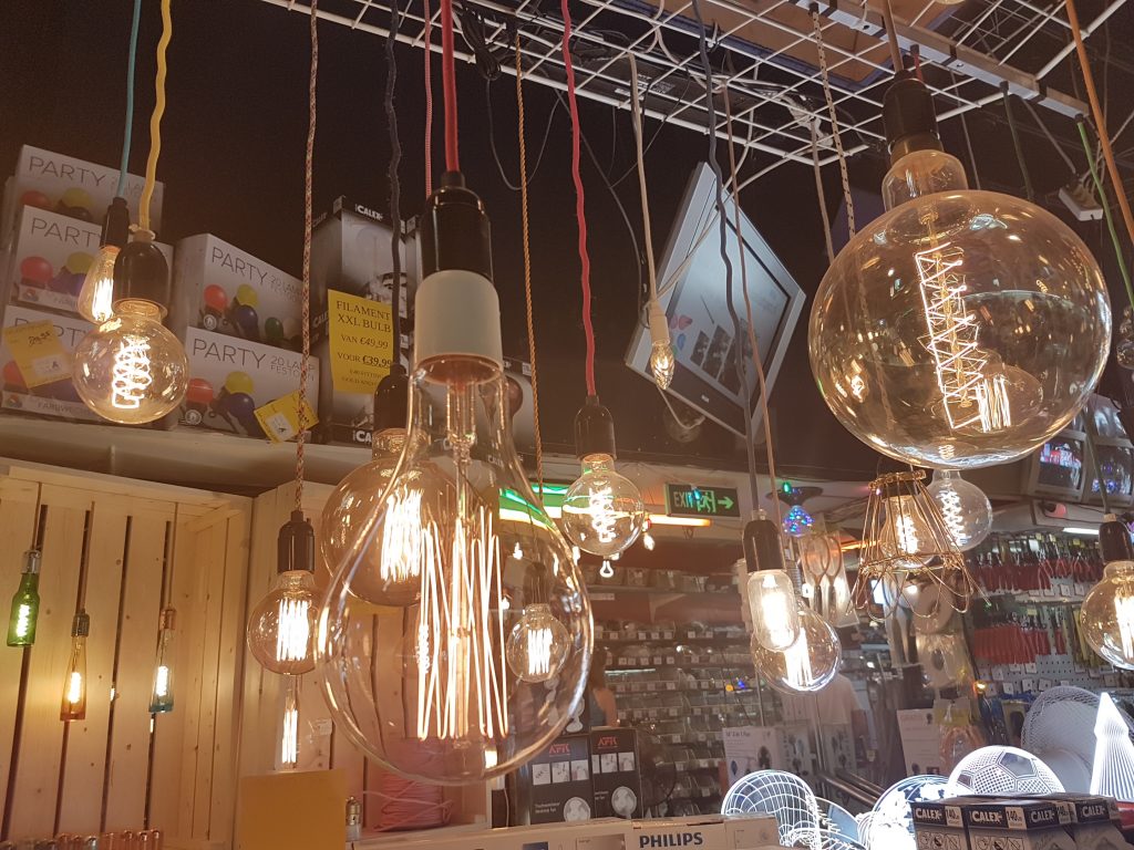 アムステルダムで電球