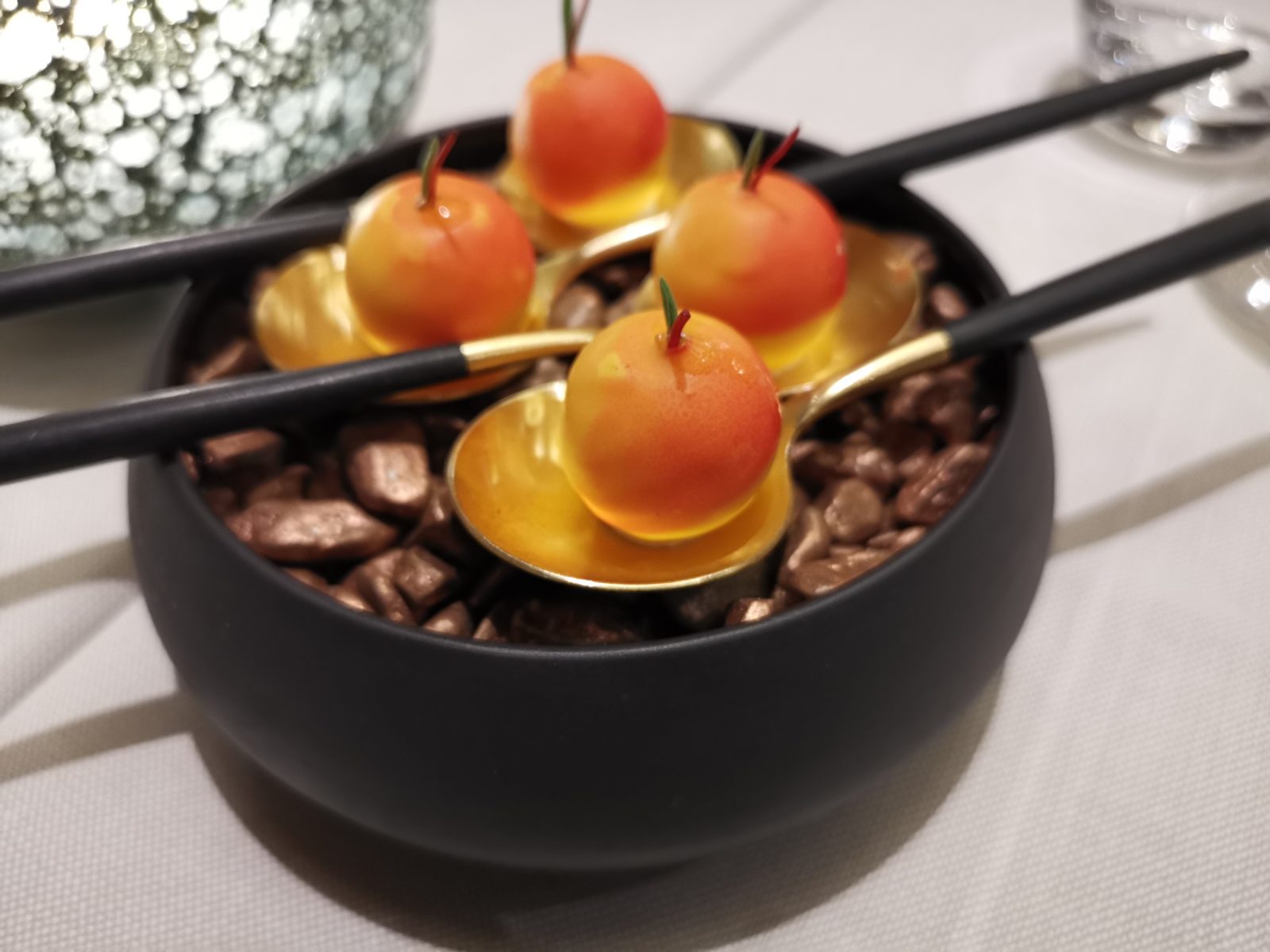 アムステルダムのミシュランプレートレストランSensesアミューズのチョコ